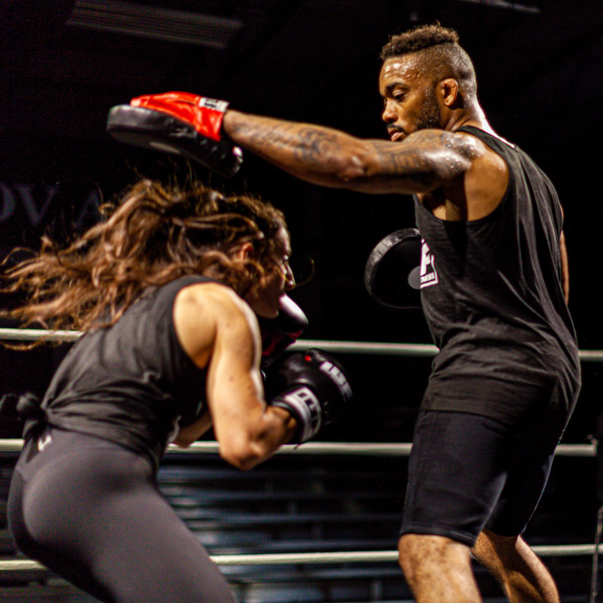 Iron Body Fitness Pro Focus Pads, Short